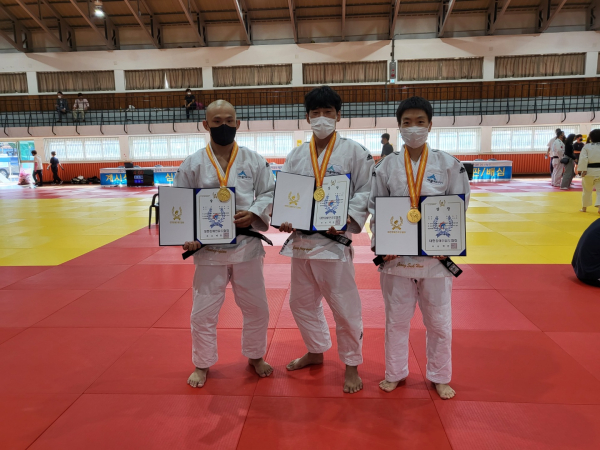 세종시 장애인체육회 소속 유도실업팀 황현, 정종욱, 정숙화 선수(왼쪽부터)