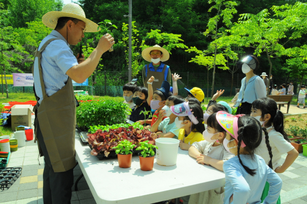 아동친화학습 텃밭교육 모습