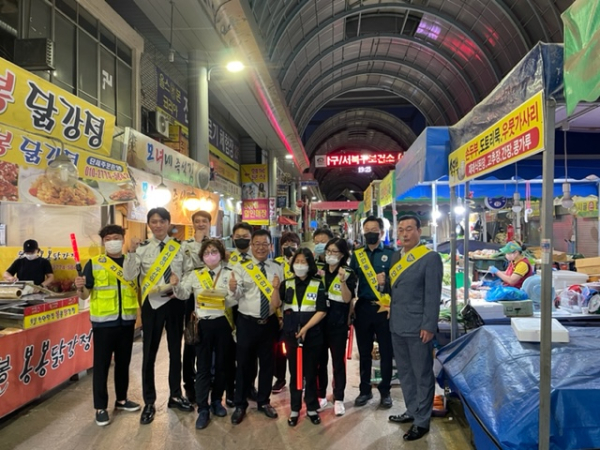 합동순찰 기념사진/천안동남경찰서 제공