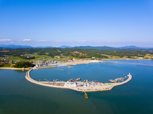 만조일때 남당항 모습