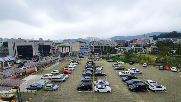 2청사옆 주차장 모습