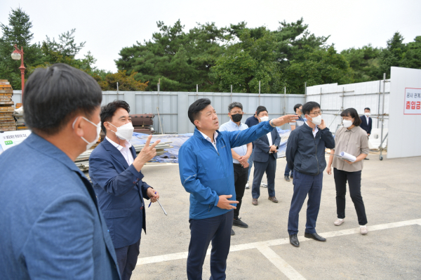 최재구 군수, 주요사업 현장 방문 모습