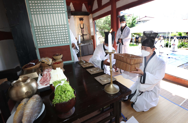 문충사(文忠祠) 추계 제향 봉행 진행 모습