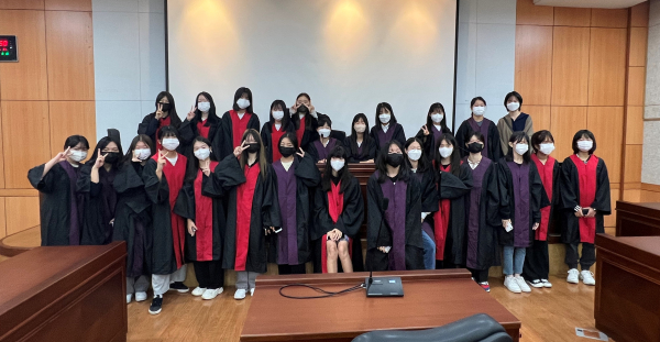 주니어 로스쿨, 지역 중학생 대상 법진로 교육 후 단체사진