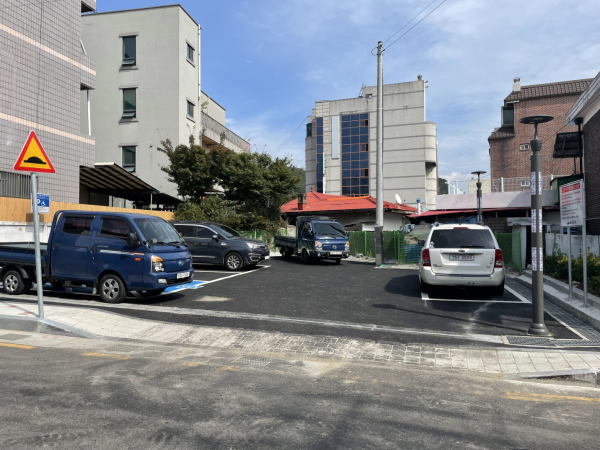 예산공판장 옆 주차장 모습