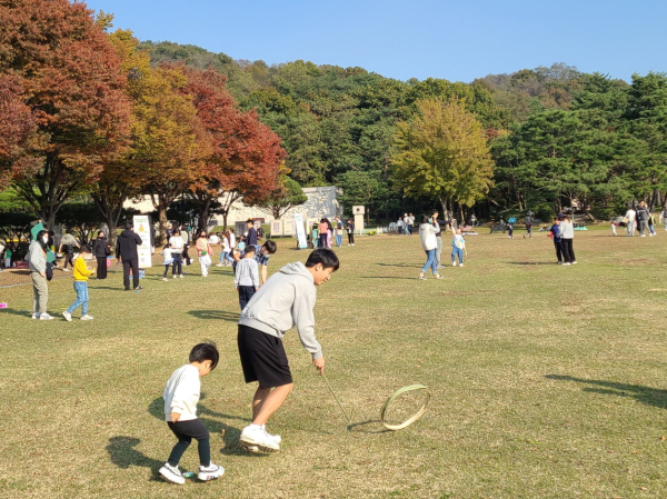 대나무굴렁쇠 놀이