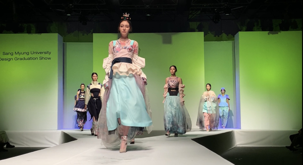 졸업패션쇼 진행 장면/상명대 제공