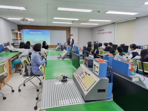 지난 28일 동대전중학교 3학년 학생 대상 진로 및 직업체험 실시