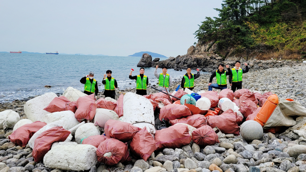 3일 대산읍 흑어도에서 열린 특정도서 정기순찰 및 환경정화 활동