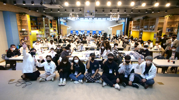 2022청년창업해커톤 개최 기념사진 (현장 모습)