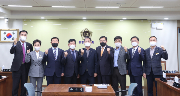 제1차 국방관련기관 이전과 국방산단 조성을 위한 특별위원회 회의