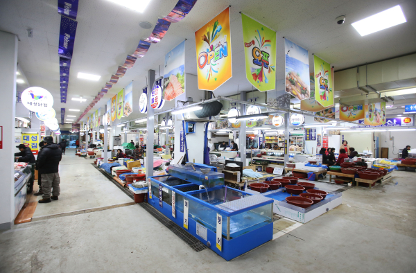 당진어시장 내부 모습