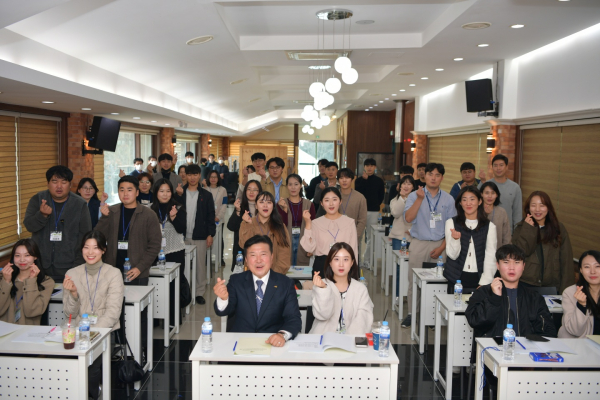 신규공무원 공직마인드 UP 교육 기념촬영