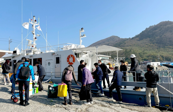 행정선 운항 사진