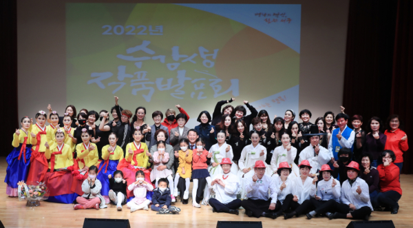 대전서구문화원에서 열린 수강생작품발표회 전시 사진