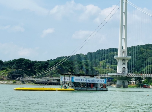 녹조제거선 모습