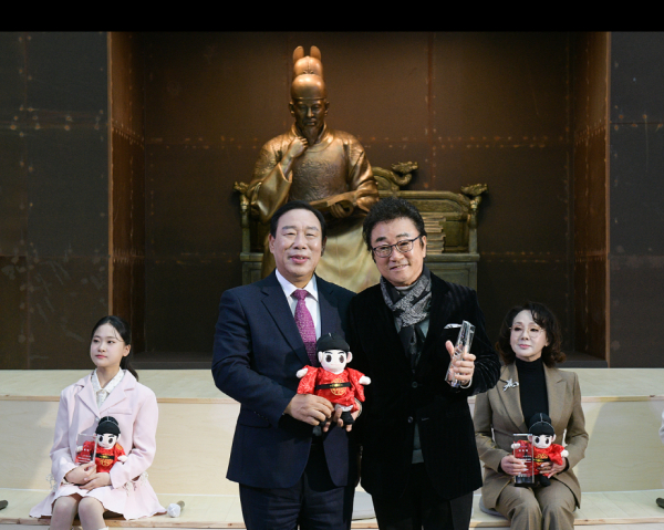 오승근씨 홍보대사 위촉식 모습