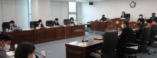 행정사무감사 특별위원회의 개최 모습