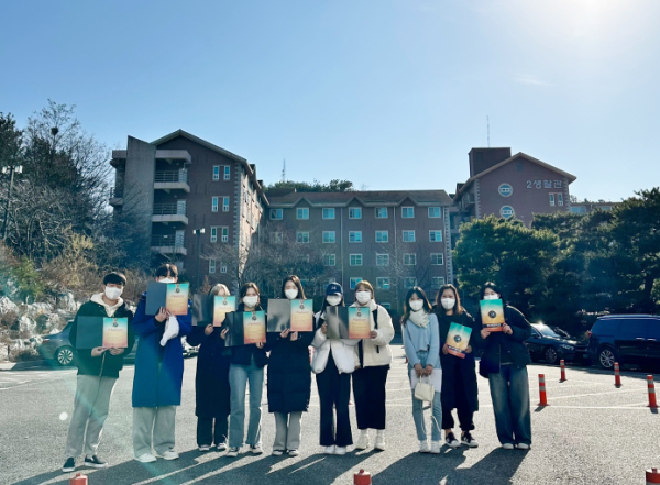 ‘2022 소상공인 미용경진대회’ 대학부에 참가하여 참가자 전원 입상