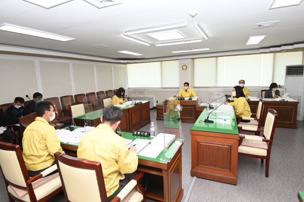 경제도시위원회 심사 모습