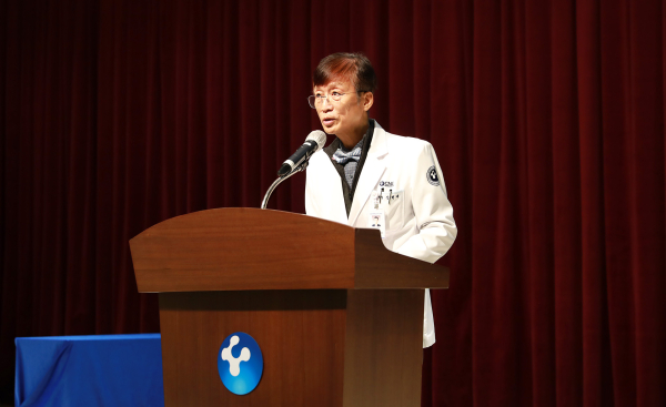 세종충남대병원 2023년도 시무식에서 신현대 원장 인사말 모습