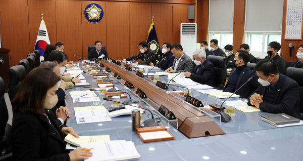 새해 첫 의원정책간담회 개최