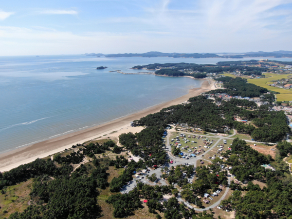 몽산포 해수욕장 인근 캠핑장 모습.