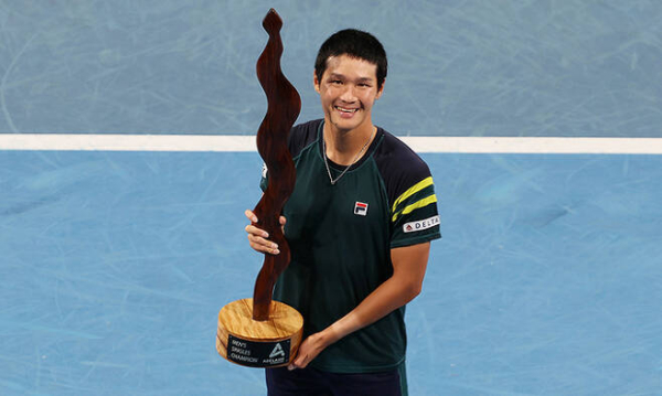 권순우 선수, ATP투어 2회 우승 시상식 모습