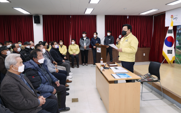 읍·면 연두방문에 나선 가세로 군수(고남면 1월 16일)
