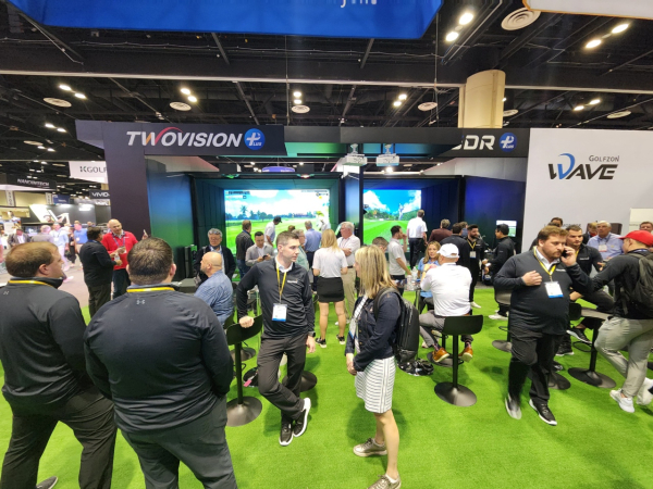 사진은 2023 PGA 머천다이즈 쇼의 골프존 부스 및 현장 모습.