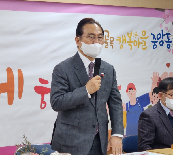 시민 위한 천안역사 신축을 강조하는 박상돈 시장/박동혁 기자