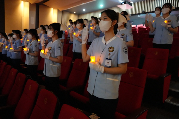 을지대학교 간호학과 나이팅게일 선서식 모습
