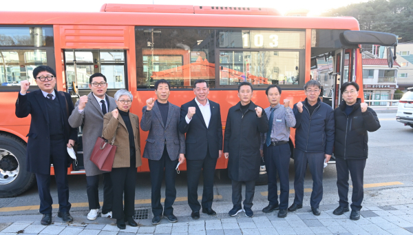 최원철 공주시장, 시내버스 탑승해 통학노선 점검