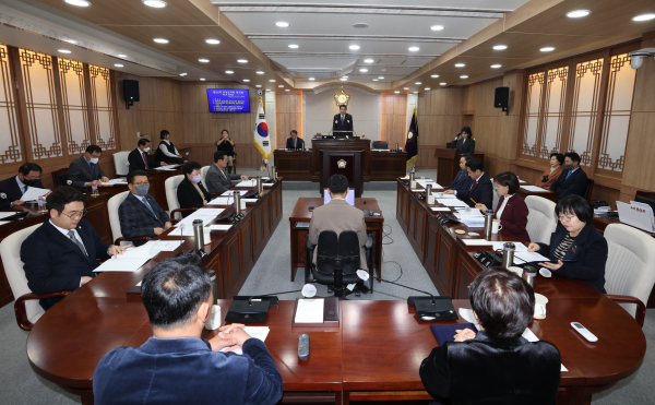 홍성군의회 임시회 자료사진