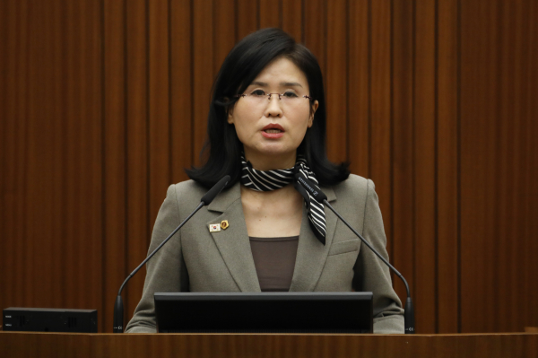 5분 발언하는 여미전 세종시의회 의원