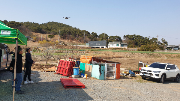 지난 28일 산불 드론감시단이 인지면 일원에서 산림 드론을 활용해 산불예방 감시활동을 하고 있다