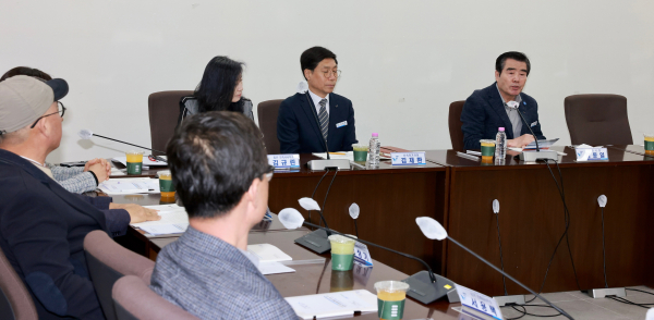 인허가 민원 관련 관계자 연찬회 진행 모습