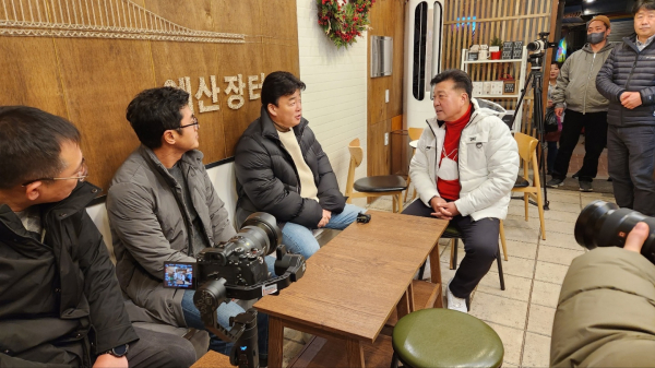 백종원 대표와 최재구 예산군수 예산시장 방문 모습