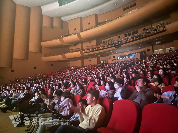 뮤지컬 디바 관객석