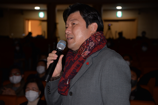 축사하는 이준배 세종시 경제부시장