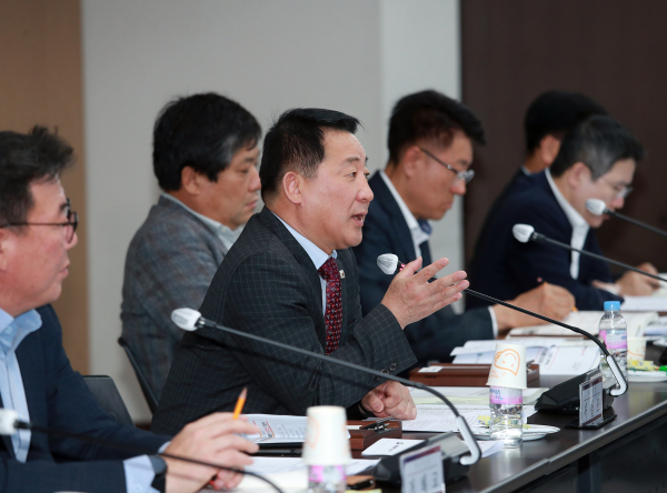 공약사업 추진상황 보고회 개최 장면