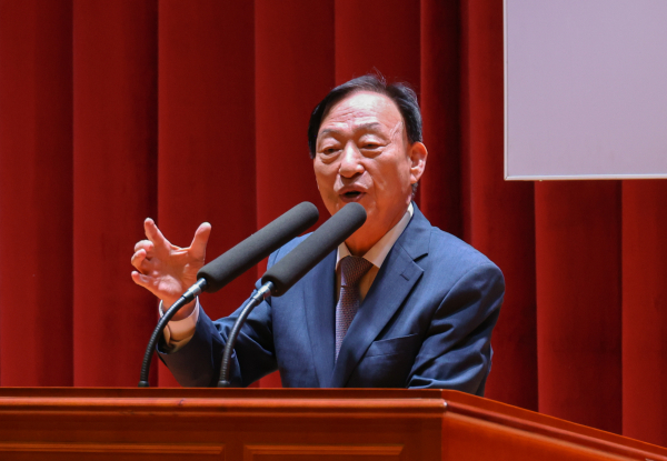 학교흡연예방교육 관리자 및 담당자 연수에서 설동호 교육감 인사말 모습