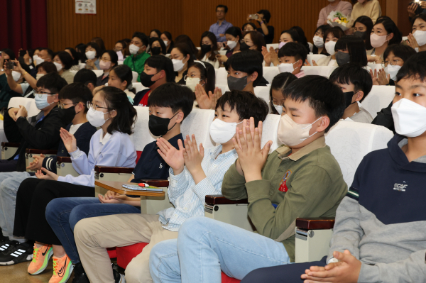 21일 대전교육과학연구원 대강당에서 제56회 과학의 날 기념식 개최