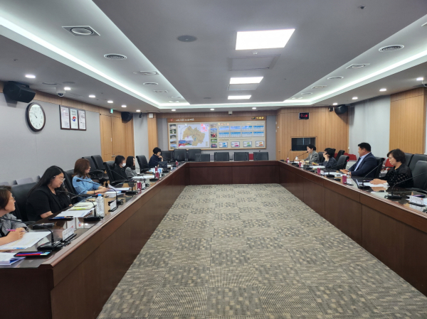 지역여성 일자리 추진 TF회의 모습2