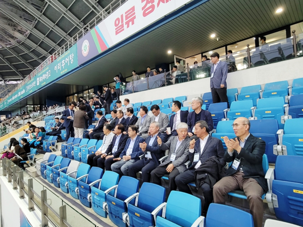 대덕특구 기관장 교류 모임 ‘혜윰나잇’ 개최(대전하나시티즌 홈경기를 함께 관람)