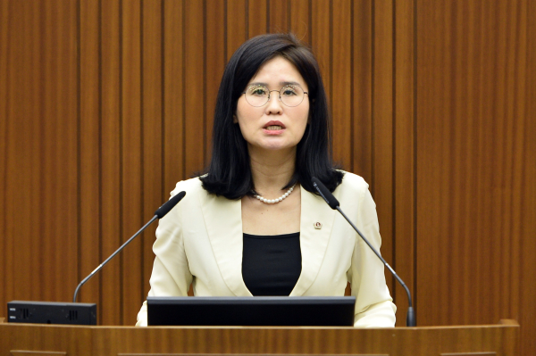 5분 발언하는 여미전 세종시의회 의원