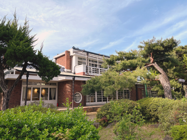 테미오래 도지사공관 전경사진