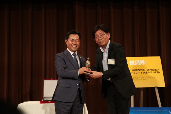 박정현 부여군수 오카사 관광 프로모션 장면