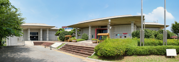 고남패총박물관 전경.