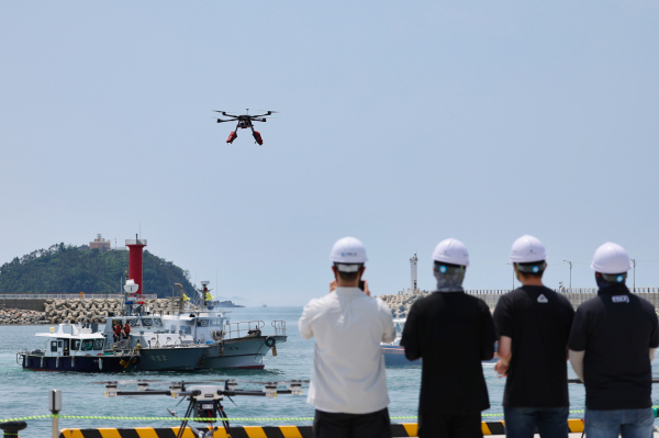 5월 31일 소원면 모항항에서 진행된 긴급구조 종합훈련 모습.